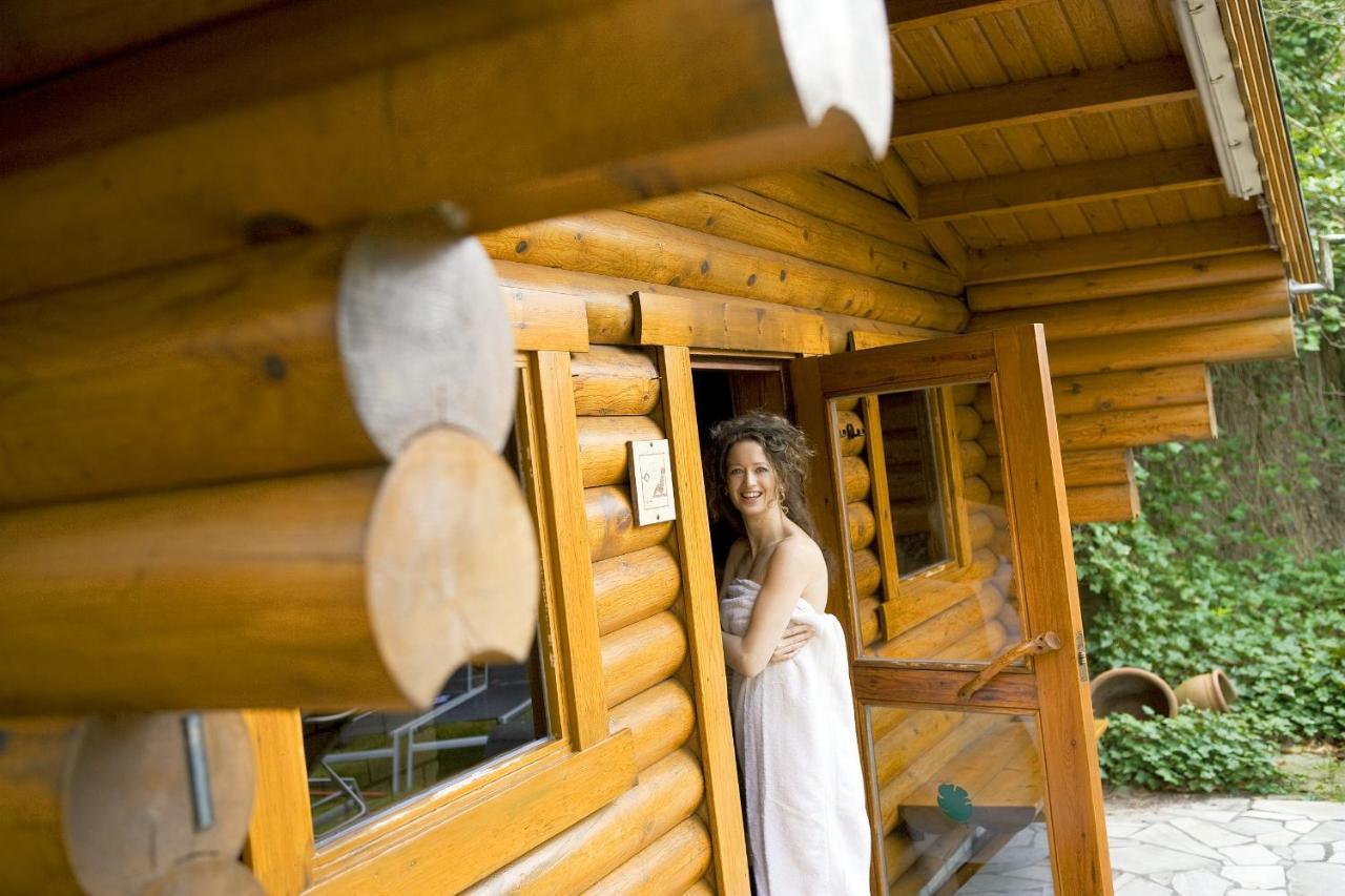 Hotel Bispinger Heide By Center Parcs Bispingen Bagian luar foto
